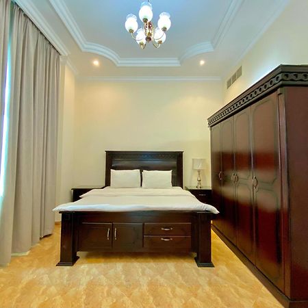 Al Misrea Tower Apartment Manama Luaran gambar